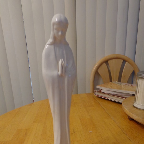 VIRGIN MARY FIGURINE - Gloss Finish 12" Tall Porcelain Figurine 1960's Vintage   N A P C O #5500