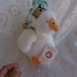 BOYDS BEARY TALES Plush Toy - Olde Mother Goose & Co - 11&quot; High - Bear Riding Mother Goose Plush Toy - Stuffed Goose