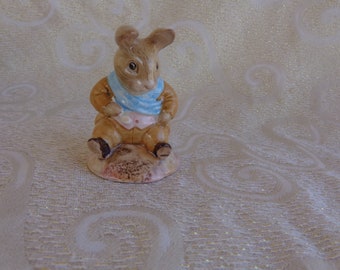 PETER RABBIT STORIES "Old Mr Bouncer" by Beatrix Potter for Royal Albert - Figurine 3 "  Warne 1986  Royal Albert 1989