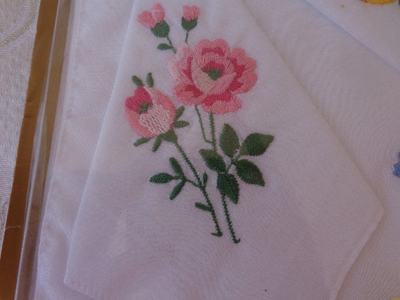SET 3 HANDKERCHIEFS - Floral 100% Cotton Handkerc… - image 4