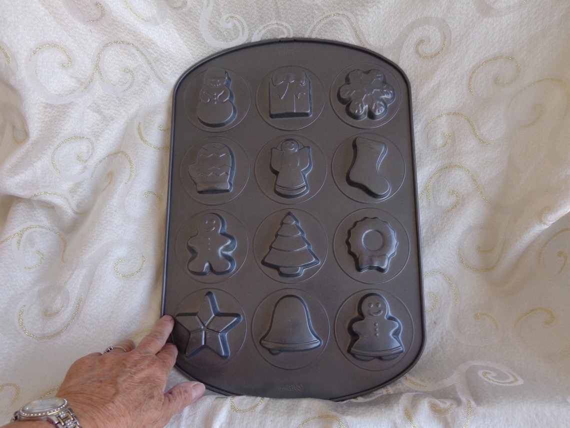 WILTON CHRISTMAS COOKIE Pan 12 Cavity Cookie Pan All Etsy