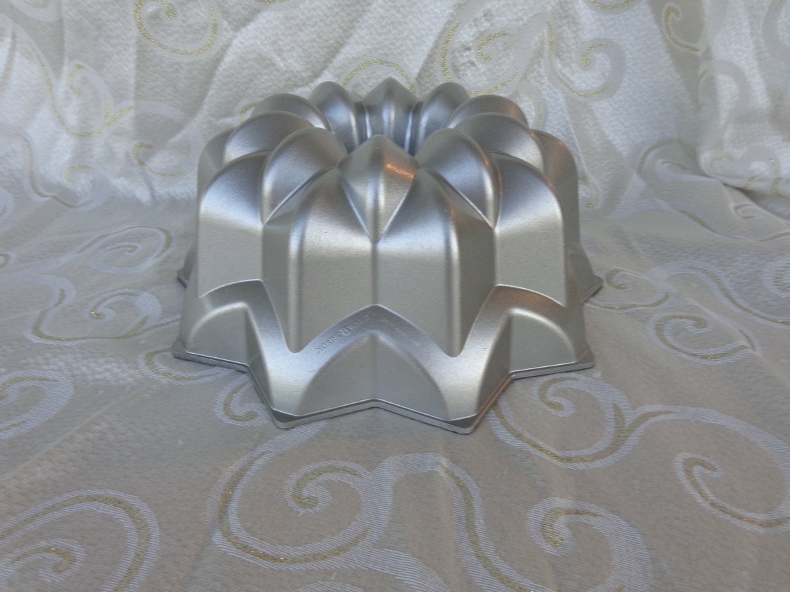 NORDIC WARE STAR Bundt Pan 10 Cup Cast Aluminum Non Stick Etsy