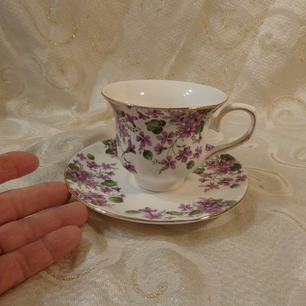 Vintage VIOLET Design GRACE TEACUP and Saucer - Bone China Teacup and Matching Saucer - Trimmed in Gold