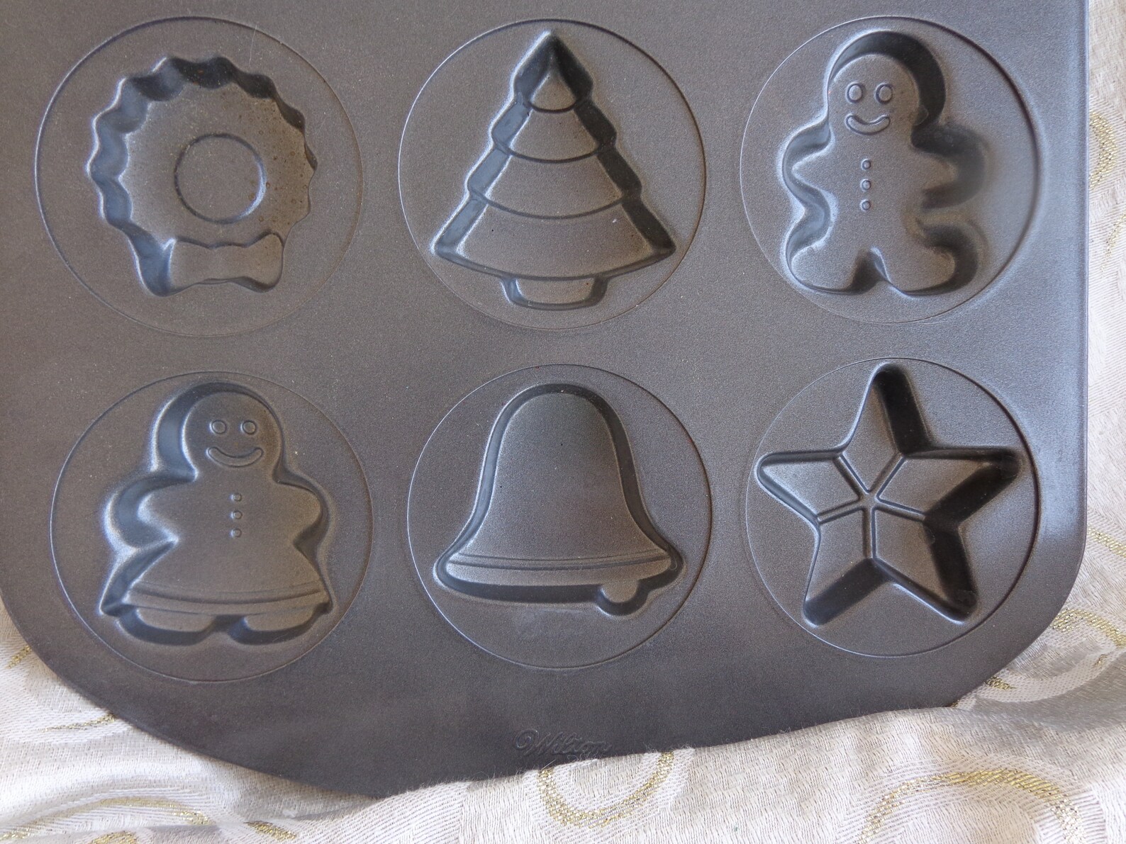 WILTON CHRISTMAS COOKIE Pan 12 Cavity Cookie Pan All Etsy