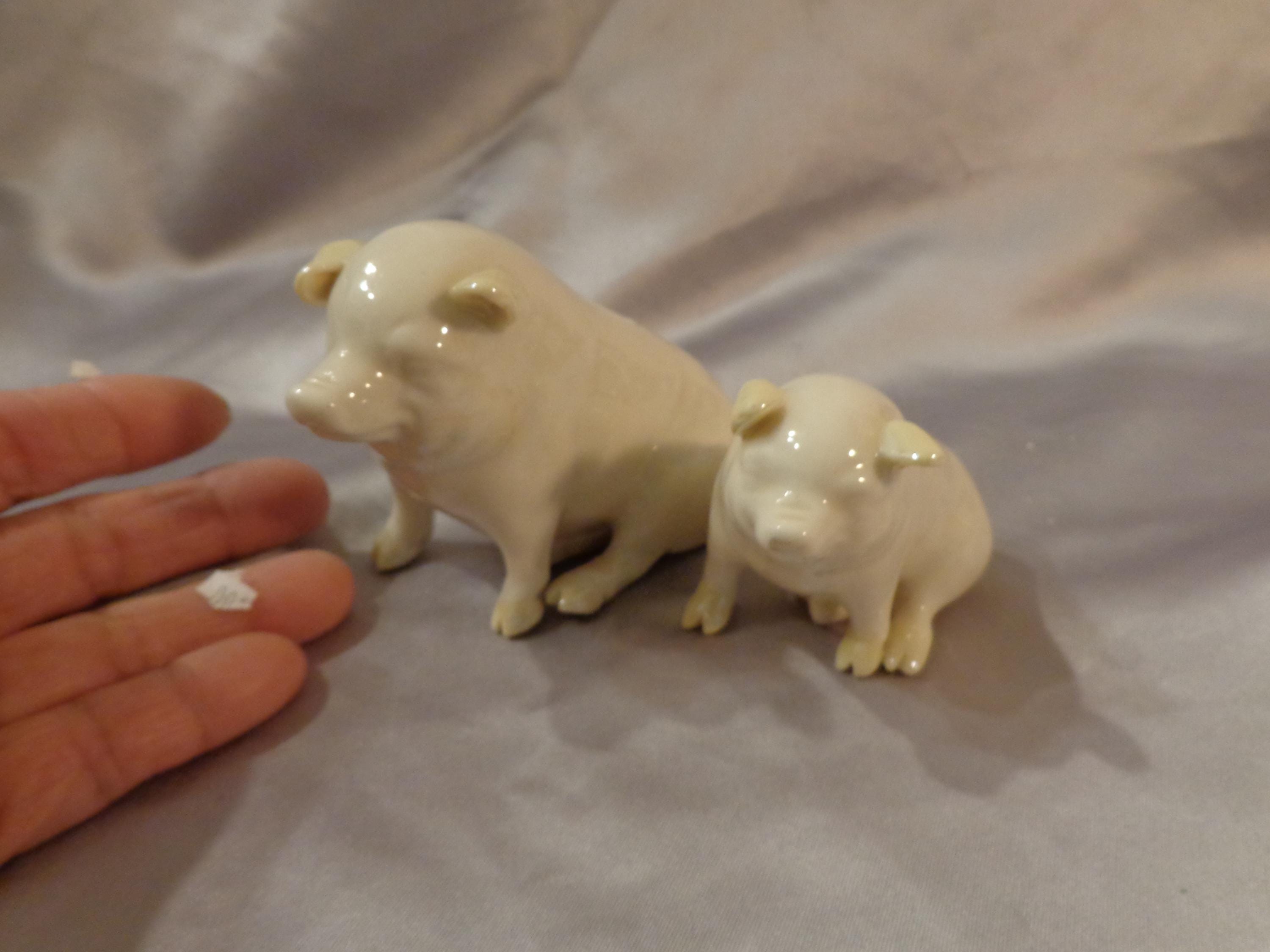 belleek ベリーク 豚の置物 ペア Belleek Pig - Etsy