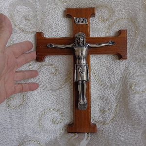 WOOD and PEWTER CRUCIFIX - 10&quot; x 7 1/4&quot; - Medium Tone Wood Cross with Pewter Jesus Christ - Wall hanging cross