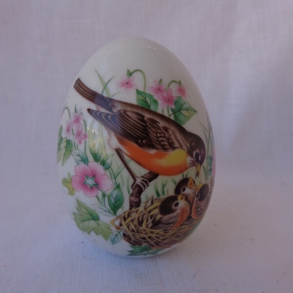 AVON SPRING Bird EGG - 1987 Avon Porcelain Spring Egg - Four Seasons Egg - "Every Spring Brings A New Beginning"- Robin Egg - Robin Bird Egg