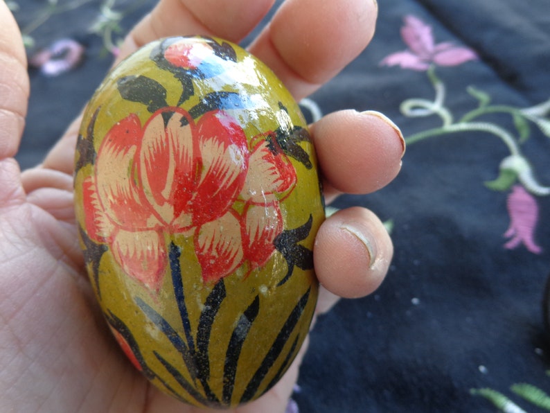 Handpainted 2 3/4 Vintage Floral Egg Mums and Floral Buds and Leaves image 1