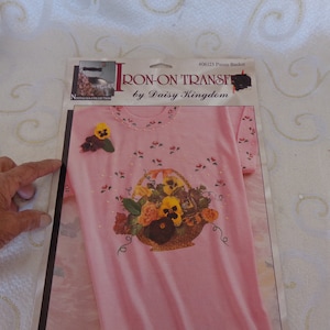 PANSY IRON-ON Transfer Pattern - 8 1/2&quot; x 6 1/2&quot; - #06123 Pansy Basket by Daisy Kingdom -