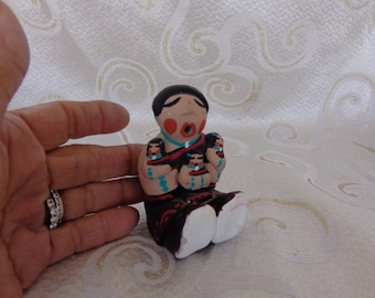 PUEBLO STORYTELLER WOMAN - Clay Figurine with 3 Children  - 3" H x 2"D x 1 3/4"W - Pueblo Storyteller with 3 Children - Hand Painted