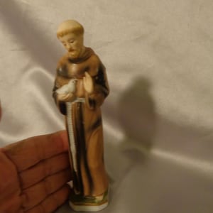 ST FRANCIS FIGURINE - 6&quot;H - Porcelain Figurine of St Francis with a dove - Matte Finish