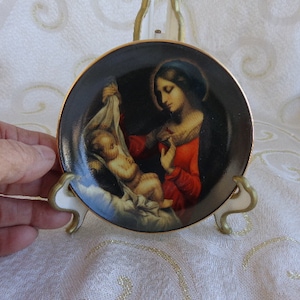 MADONNA AND CHILD Plate - 4 1/4&quot; - Madonna and Child Minature Plate trimmed in Gold from Trinity Broadcasting Network 1998 Christmas Edition