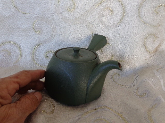 KICHOUSE Teapot Handle Gloves Oven Mitt Pot Holder Teakettle Handle Cover  Teapot Handle Holder Pan Protectors Japanese Tea Pots Japandi Decor Tea Pot