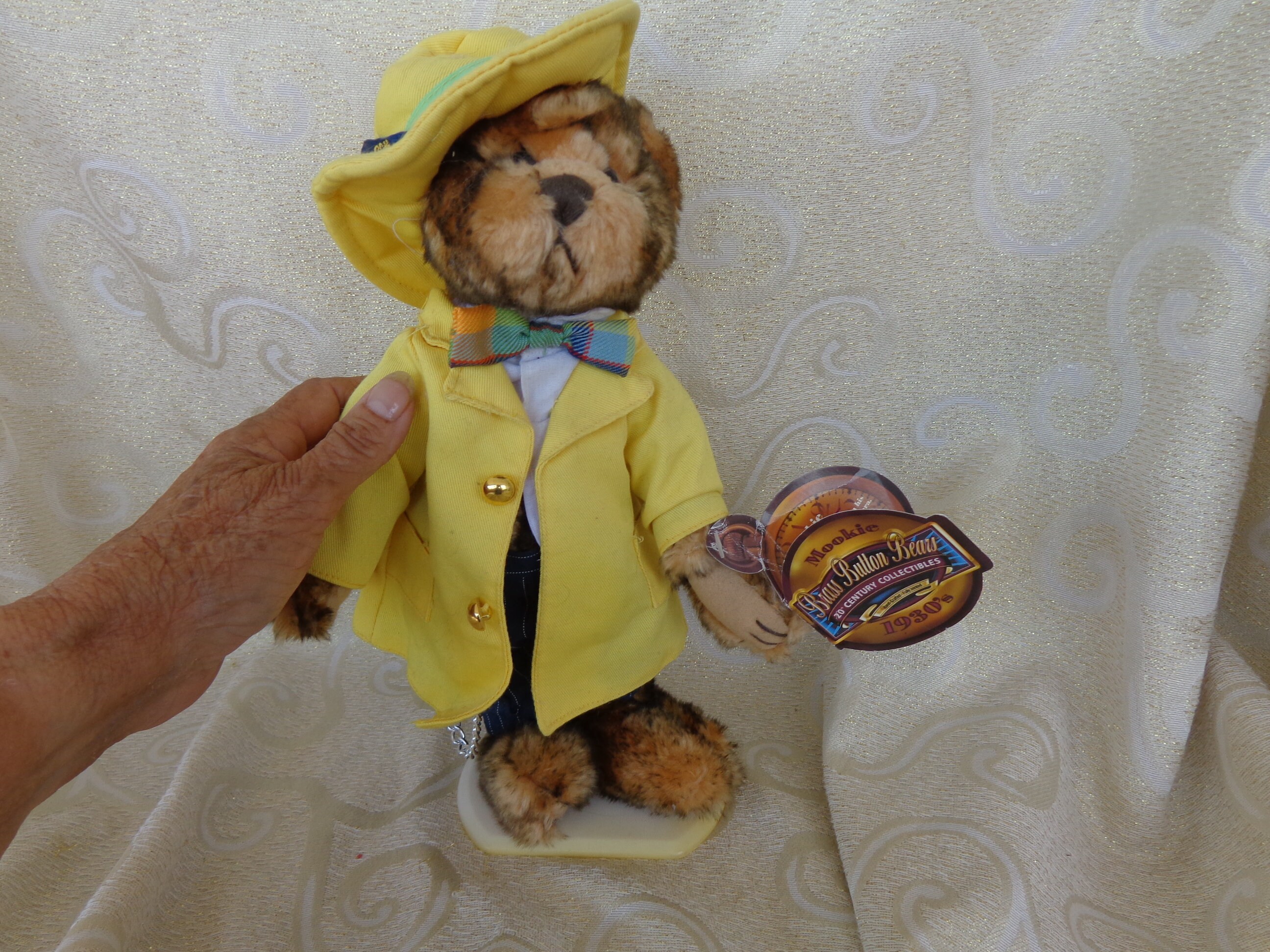 BRASS BUTTON BEARS - Pickford 