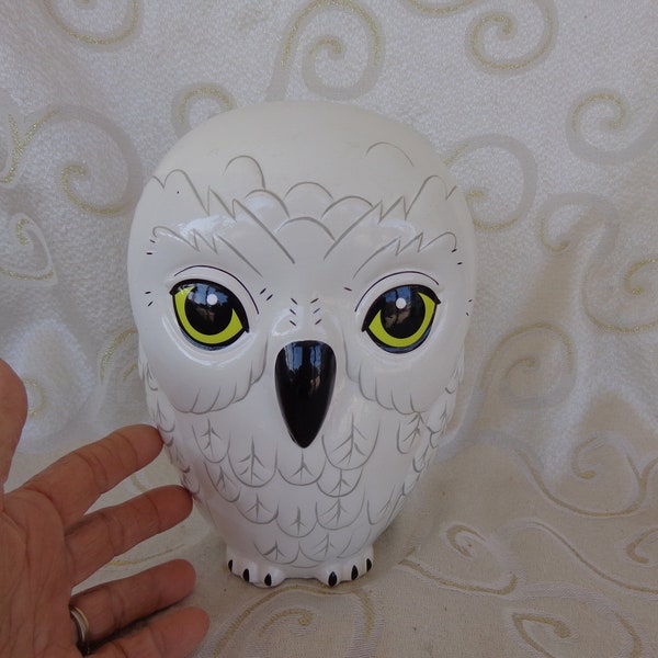 HARRY POTTER OWL Bank - White Owl Piggy Bank - 8 1/4"H x 6 1/4"W x 4 1/2"D - Ceramic Owl Bank from Harry Potter Movies