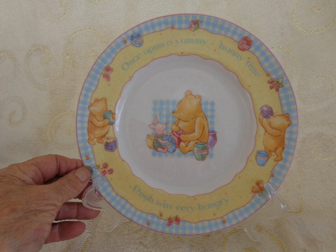 WINNIE THE POOH Plate - 8" - 2001 Disneyland Plate - Winnie and Piglet ...