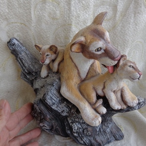 LION MOTHER and CUBS - 8 1/4&quot;H x 11&quot;L x 4 1/2&quot;D - Ceramic Lion Family - Mother Lion and Two Cubs on Stump