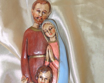 HOLY FAMILY WALL Art Figurine - 13"H x 3 1/4"W x 1 3/4"D - Mary and Joseph with Young Jesus - Plaster Molded Figurine for the Wall AsIs