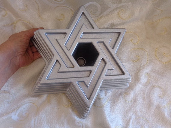  Nordic Ware Star of David Bundt Pan: Novelty Cake Pans