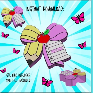 Puede incluir: Ilustración digital de un lazo con forma de lápiz con una manzana roja y un bloc de notas. El lazo es rosa y amarillo, con el texto "MRS MAC" en el bloc de notas. También hay mariposas rosas y el texto "DESCARGA INSTANTÁNEA".