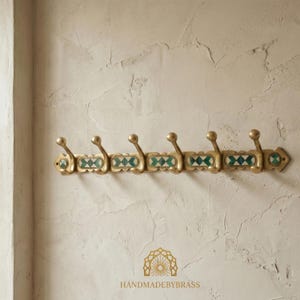 Perchero de latón con 6 ganchos: incrustaciones de resina marroquí vintage