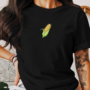 Fun Corn Graphic Tee, Cute Vegetable Shirt, Corn Lover Gift Shirt, Unique Corn on the Cob Design Tee, Foodie Humor T-shirt