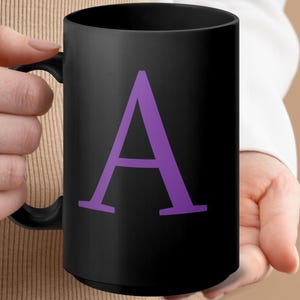 Elegante taza con monograma inicial, taza de café personalizada con inicial, regalo personalizable con monograma, taza única con letra inicial personalizada