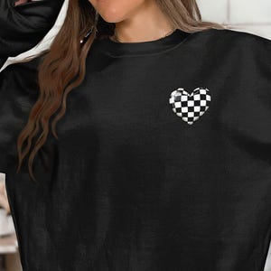 Checkered Heart Sweatshirt, Cute Graphic Heart Sweater, Black and White Checkerboard Top, Fun and Stylish Pullover, Casual Wear