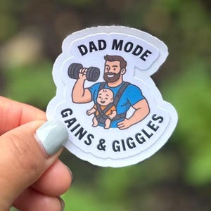 Dad-modus wordt versterkt en gegiecheld | Vaderleven | Vaderdagcadeau | Motiverend | Waterbestendig | Fitness | Hijssticker | Sportschoolhumor | Fitte vader