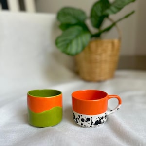 Vibrant handmade pottery mug | 150ml clay mug in orange & green | Colorful coffee cup pottery | Modern ceramics handcrafted mug
