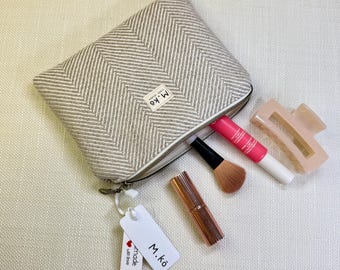Bolsa de cosméticos de lino con diseño de espiga, hecha a mano, con cremallera, organizador de maquillaje neutro.