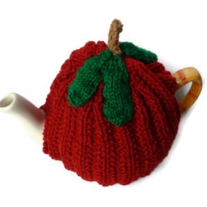 Apple Tea Cozy Knitting Pattern: For 2-6 Cup Pots