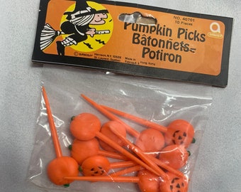 Vintage Pumpkin Picks: Halloween Cupcake Decorations (NOS)