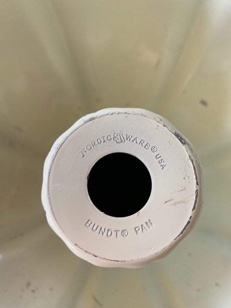 Vintage Lime Green BUNDT Pan With Handles Nordic Ware Beige Etsy