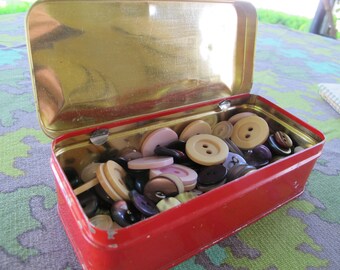 vintage mixed BUTTONs Lot! BROTHER sewing machine tin BOX hinged TRINKET