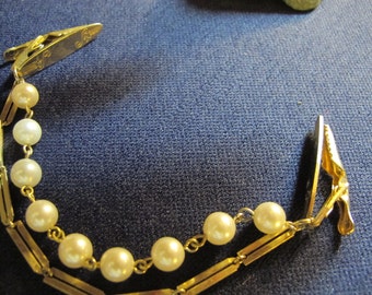 SWEATER CLiP GUARD vintage 1950s jewelry craft accessory (KK)