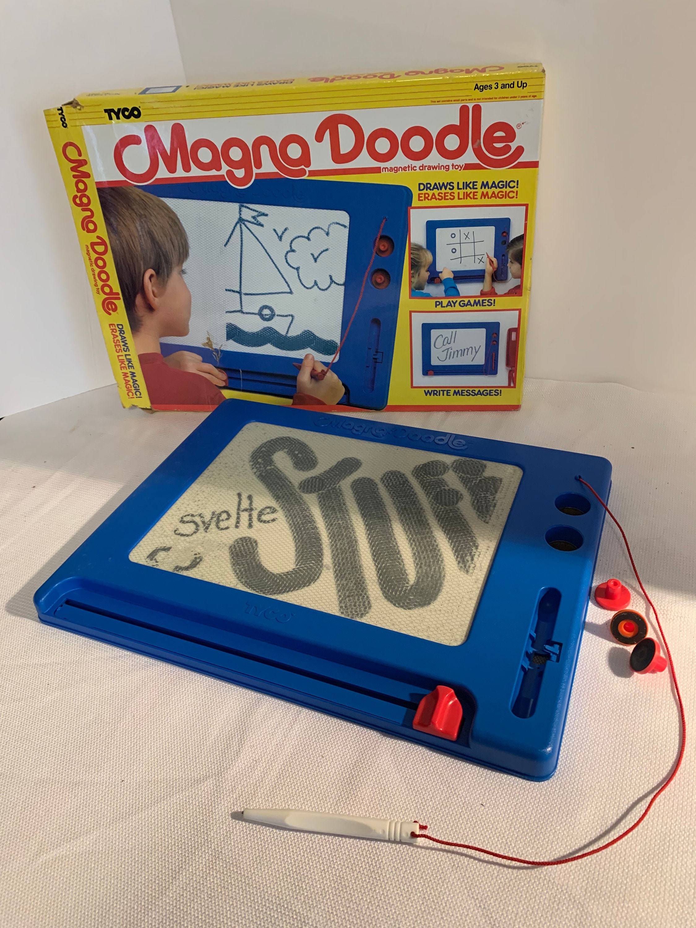 1990 TYCO Magna Doodle Magic Magnetic Drawing Toy as Seen on FRIENDS Tv  Show -  Israel