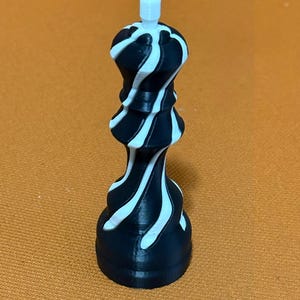 Chess Piece Desk Fidget (Black Base White Top)