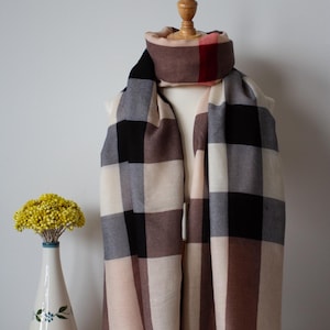 Luxurious Oversized Checkered Scarf - Beige & Brown Plaid Wrap for Women
