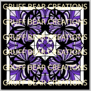 Puede incluir: Un diseño gráfico cuadrado que presenta un patrón de vidriera simétrico en tonos morado, lavanda y blanco con contornos negros gruesos. El texto GRUFF BEAR CREATIONS se repite varias veces en una fuente de color amarillo claro.