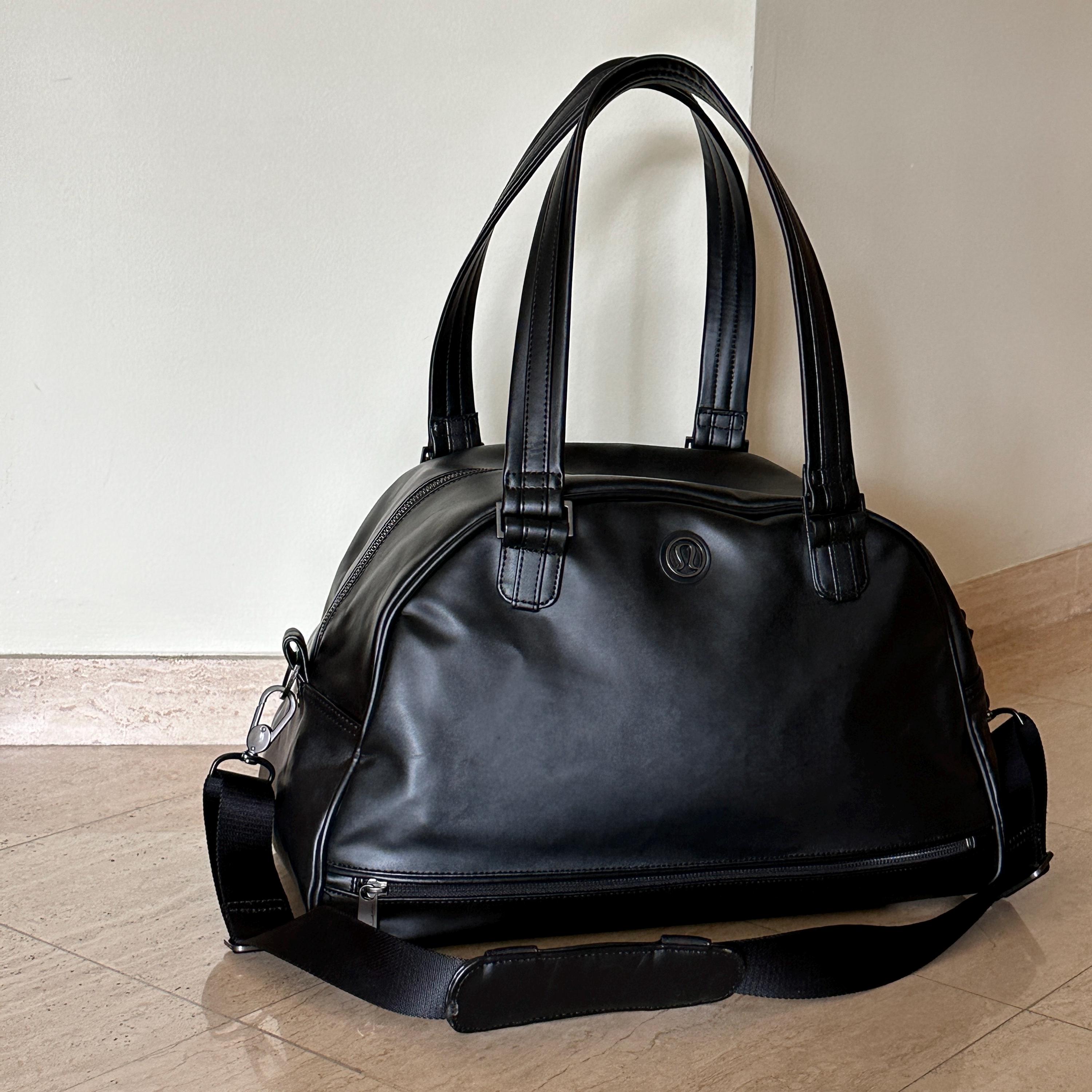 Lululemon Keep It Classy Duffel Bag: Black Vegan Leather Gym Tote, Blue Paisley Lining - Etsy Lululemon Keep It Classy Duffel Bag: Black Vegan Leather Gym Tote, Blue Paisley Lining - Etsy