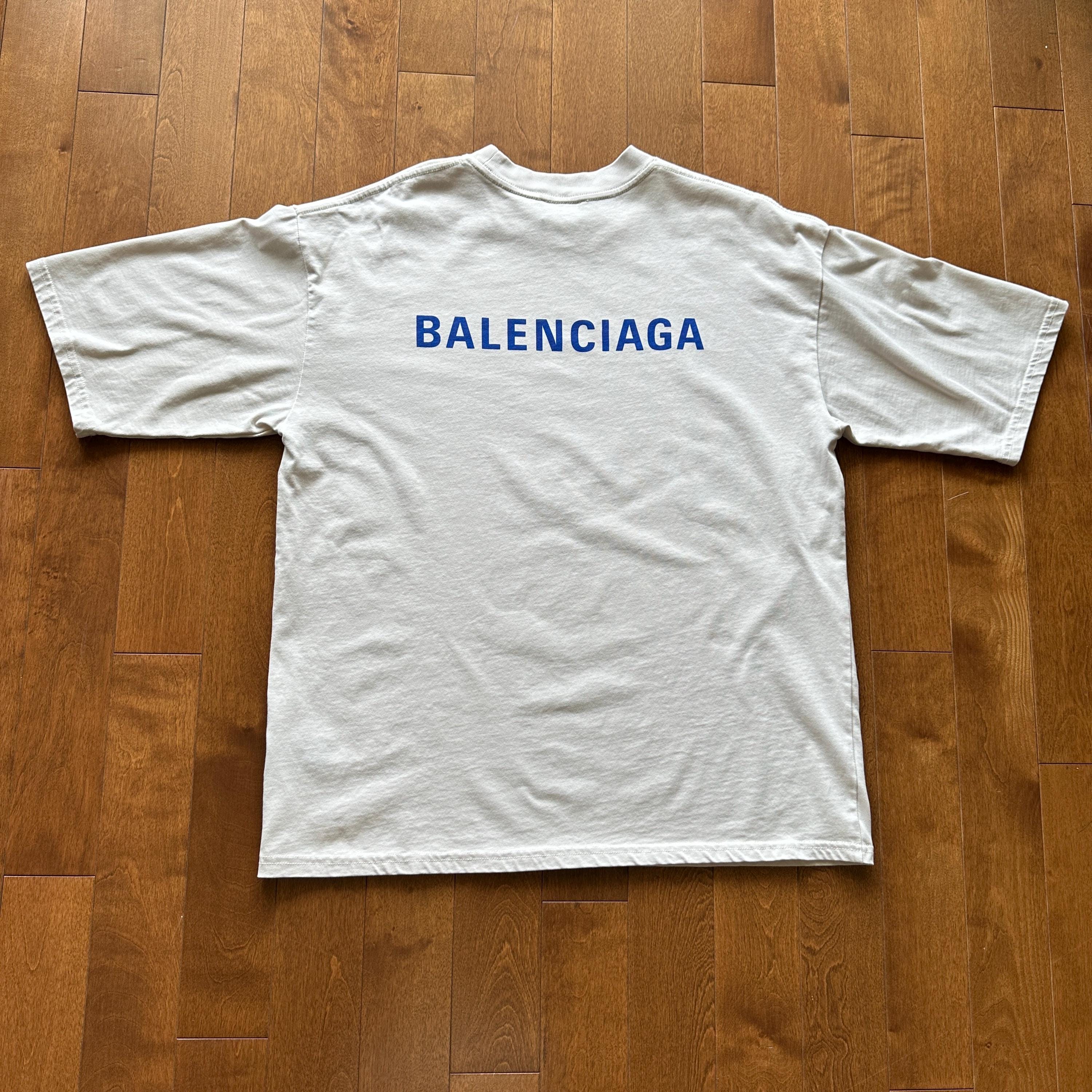 Cosmetics Balenciaga T Shirt Babyblau Pale Waves “My Mind Makes