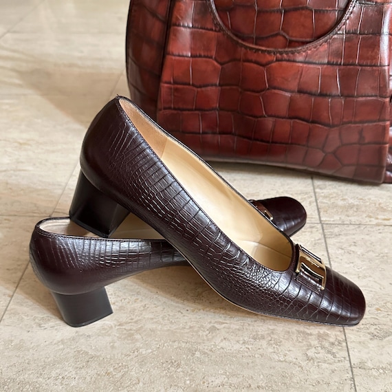 Salvatore Ferragamo Vintage Croc-Embossed Leather Pumps – Size 8.5 IT | Made in Italy