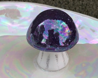 Rainbow Mother of Pearl Oil Slick Oraganic Mushroom Dish - Hippie Catch All Plate - Cute Colorful Speckled Shroom