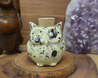 Speckled Mint Chip Crystal Burst Mini Ceramic Owl Jar - Stash Herb Spice Jar - Cork Lid - Chocolate Chip White Green Brown Black