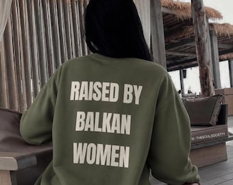 Sudadera con cuello redondo CRIADA POR Mujeres Balcánicas