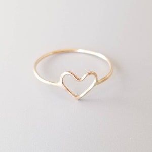 Simple Heart Ring-Dainty Heart Jewelry-Best Friend Ring-Best Friend Gift-Minimal Heart Ring-Love Gift-Sterling Silver-Gold