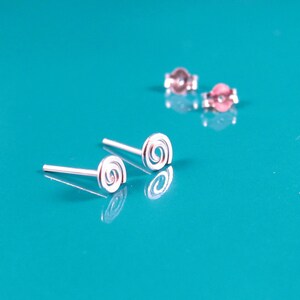 925 Silber Wirbel Ohrringe-Rosegold Swirl Ohrringe-Gold Spiral Ohrstecker-Zierliche Spirale Ohrringe-Schlichte Ohrstecker