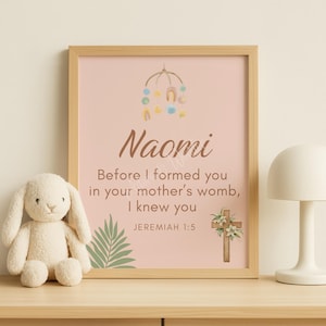 Impresión católica personalizada para guardería de niñas, regalo de bautismo, versículo bíblico con nombre de bebé, decoración de pared cristiana, descarga digital