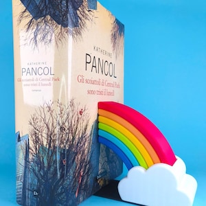 Colorful 3D Printed Rainbow Bookends for Teachers and Home